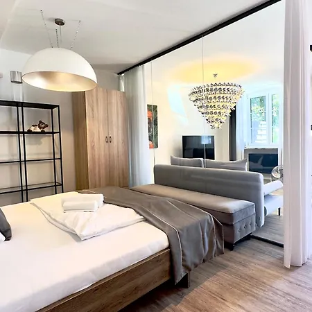 Beefree Whirlpoolsuitexl33-freeparking-fastwifi باساو